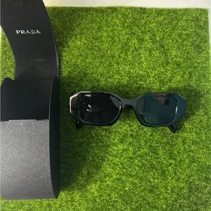 Prada sunglasses spr17w17 49 1ab5s0 unisex authentic!